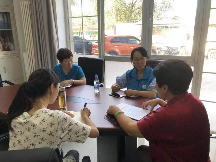 1655985285389250.jpg 海國投公司機關第二黨支部與寶山社區(qū)黨總支完成對接2.jpg